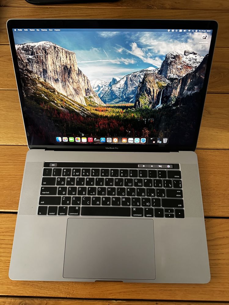 MacBook Pro 15 2018 Core i7 - ДЕШЕВО Дефект