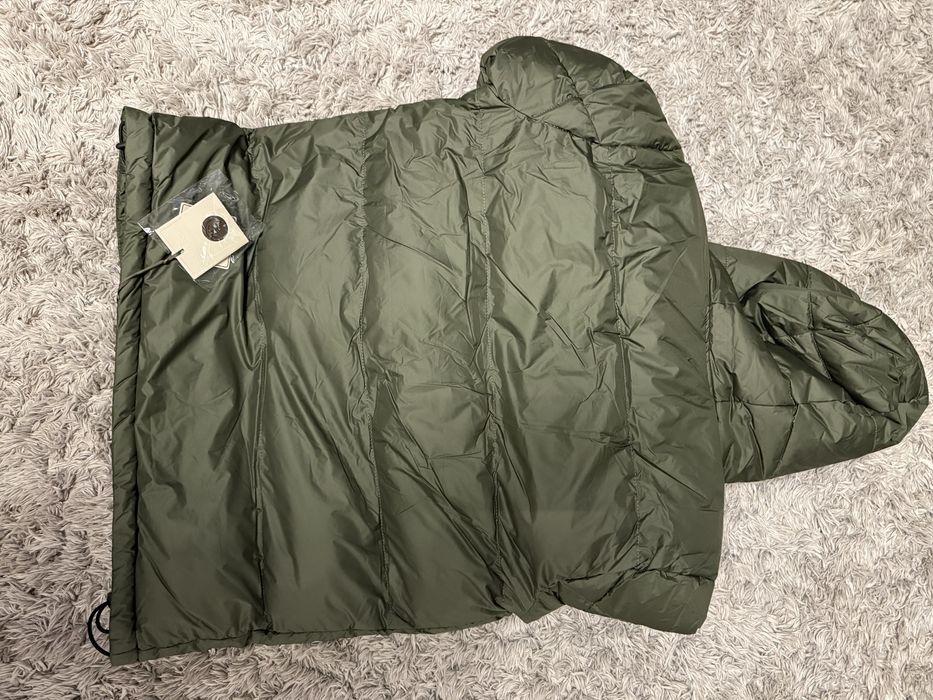 Нова куртка чоловіча л маломірить йде на м
