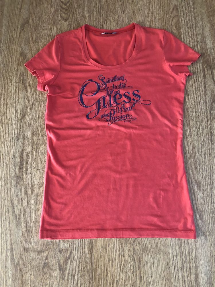 Sprzedam koszulkę marki GUESS dlug 65