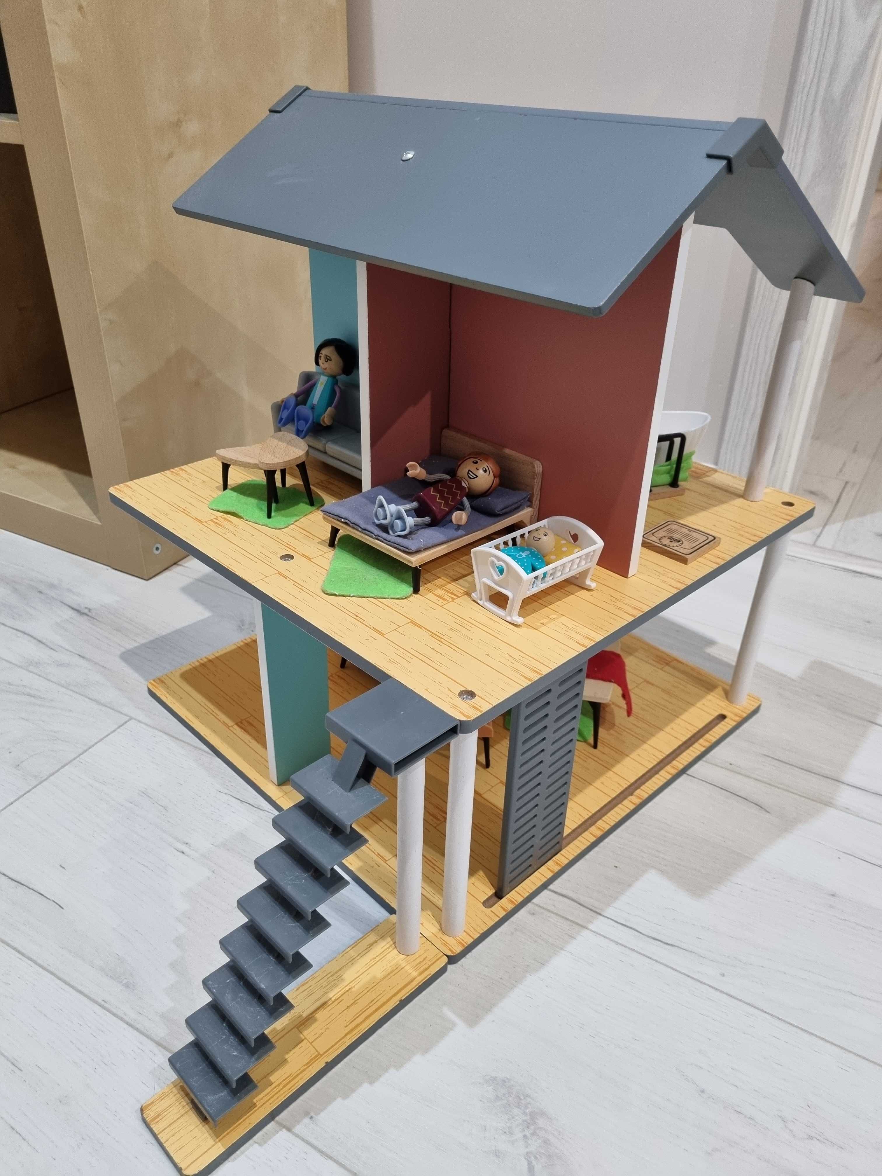 Playtive Junior domek drewniany dla lalek z akcesoriami
