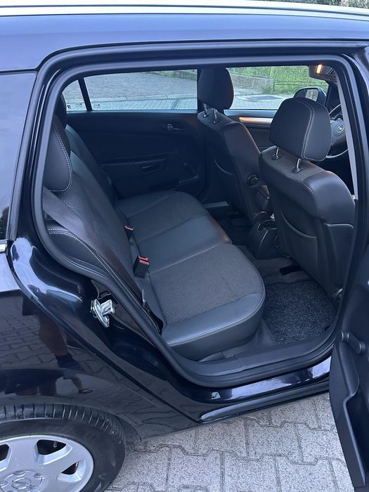 Продається гарний автомобіль