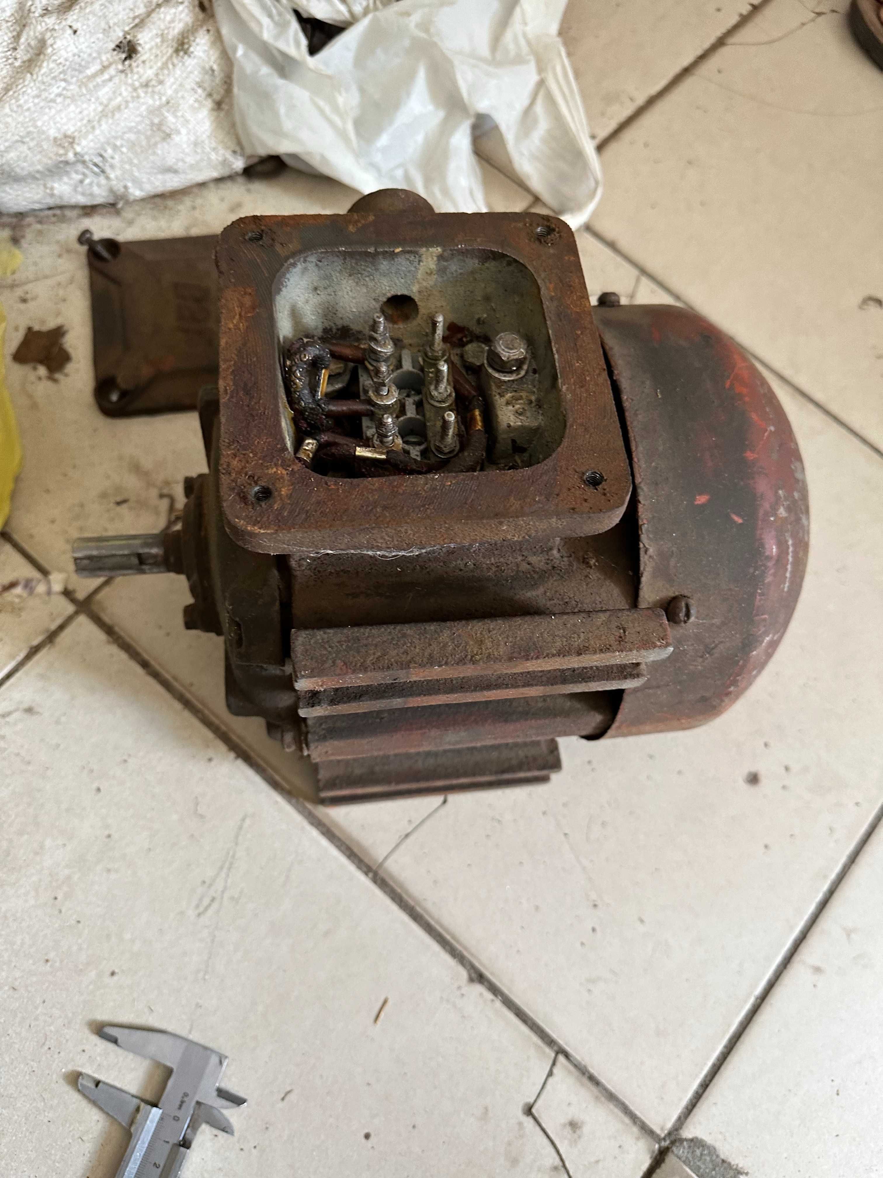 Электромотор 0.42квт\1500об