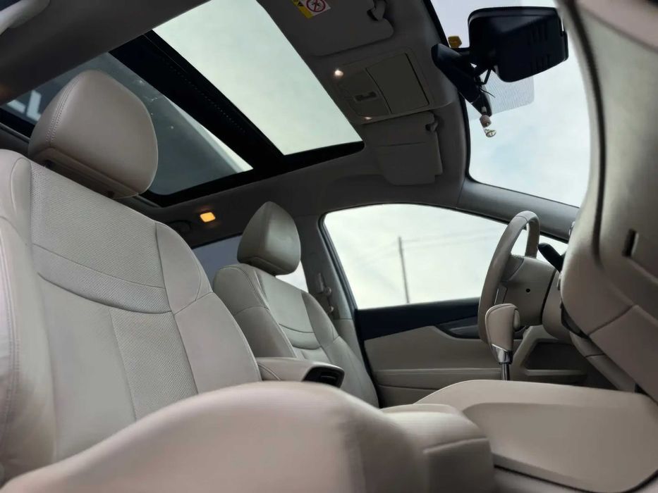 Nissan X-Trail      2015
