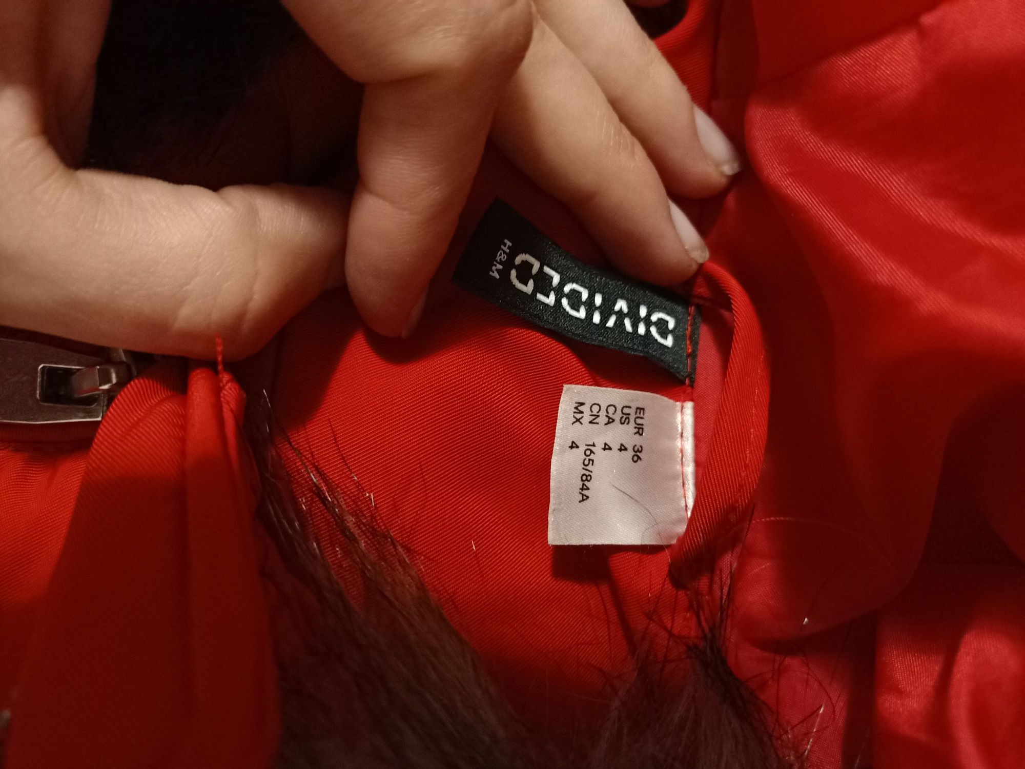 Куртка H&M червона жіноча
