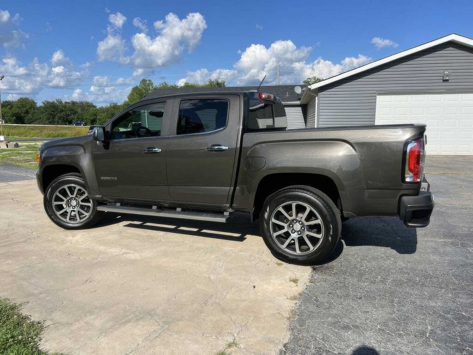 GMC Canyon AT4 Crew Cab      2021