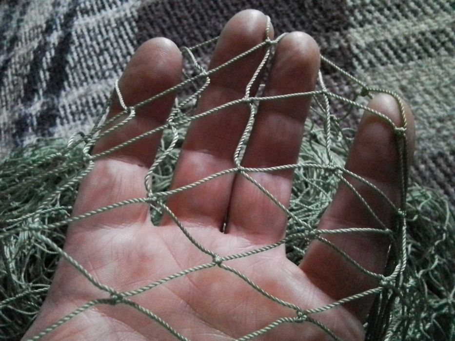 Сітка захисна для спортивних споруд