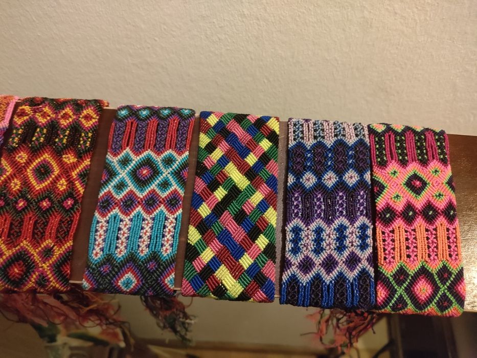 Pulseira macramé