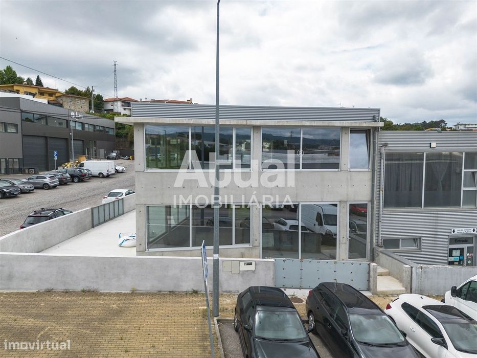 Armazém  Venda em Ferreiros e Gondizalves,Braga