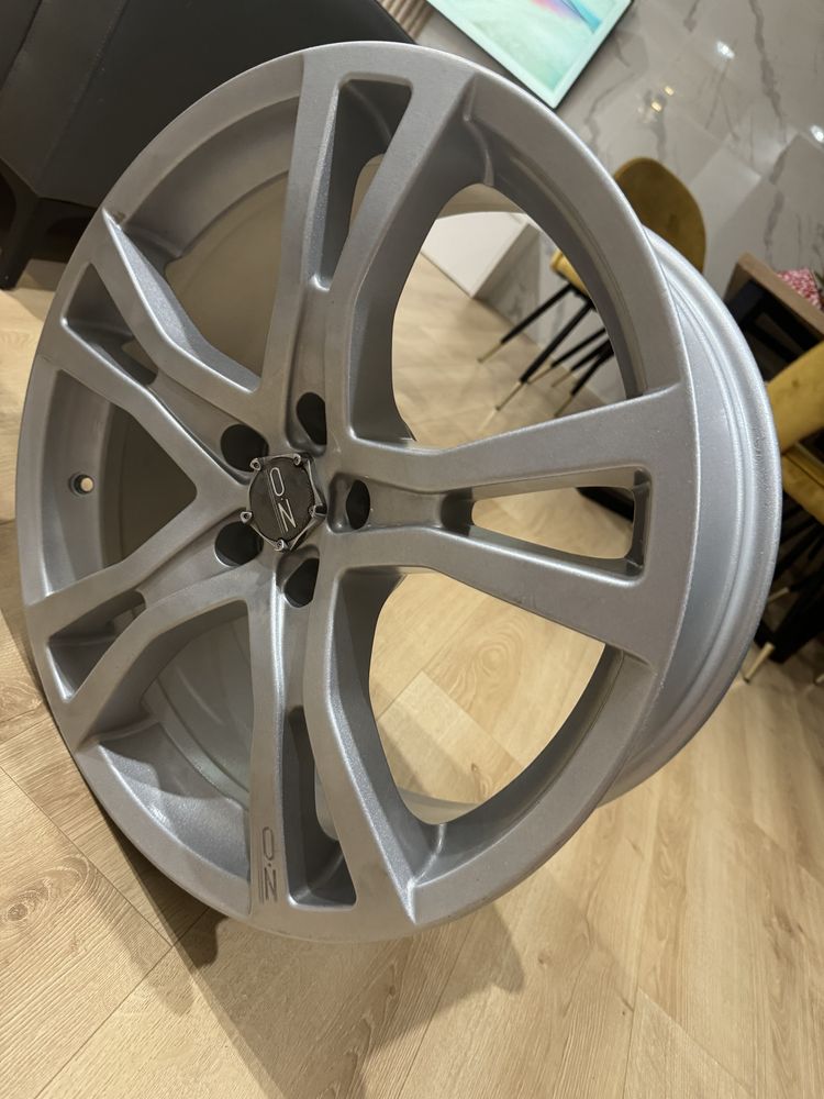 Sprzedam 4 NOWE FELGI 8j20h2