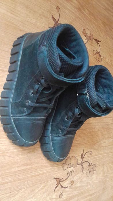 Ботіночки демосезонні