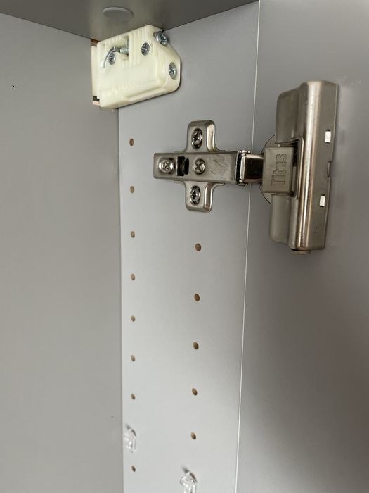 Szafka wisząca do łazienki