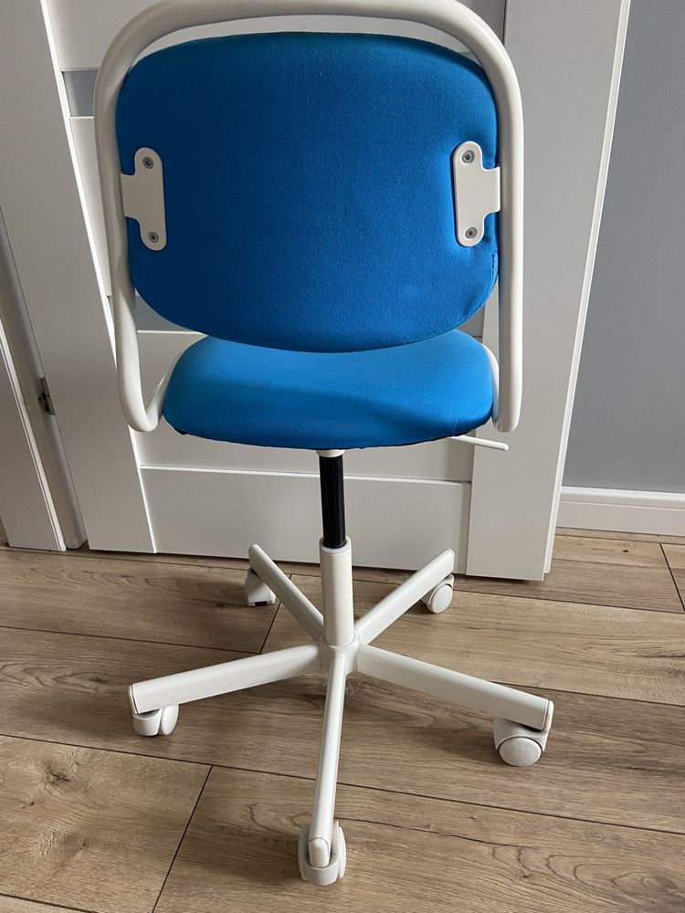Krzesło biurowe obrotowe  dziecięce ÖRFJÄLL niebieskie Ikea