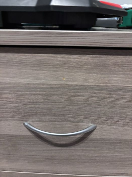 Zestaw mebli szafa i komody