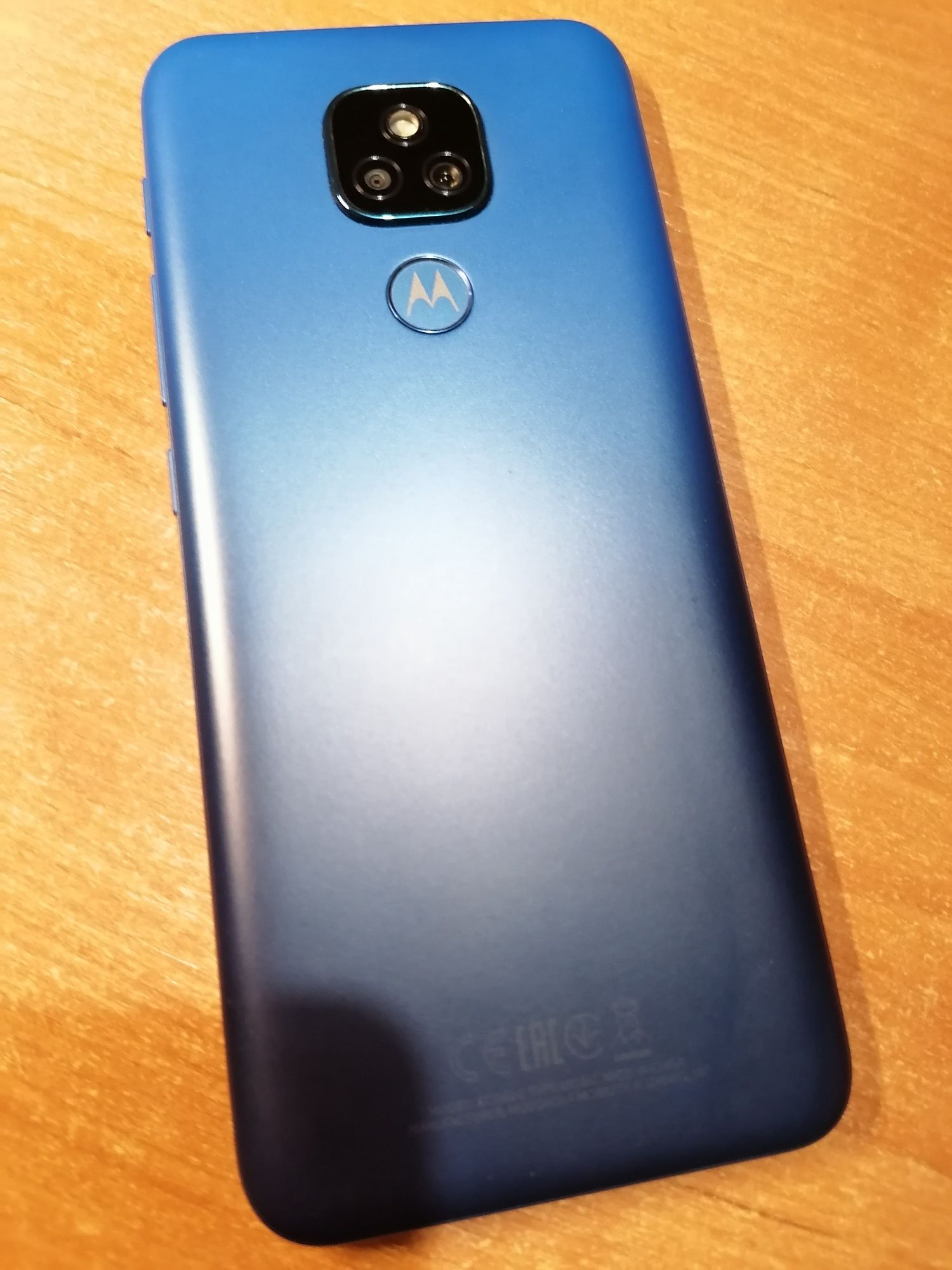 Motorola e7 Plus - Smartfon z Pamięcią 64GB/4GB