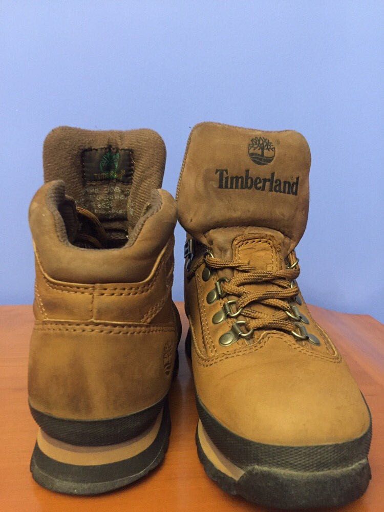 Теплые женские ботинки Timberland 37 размер. Коричневые ботинки