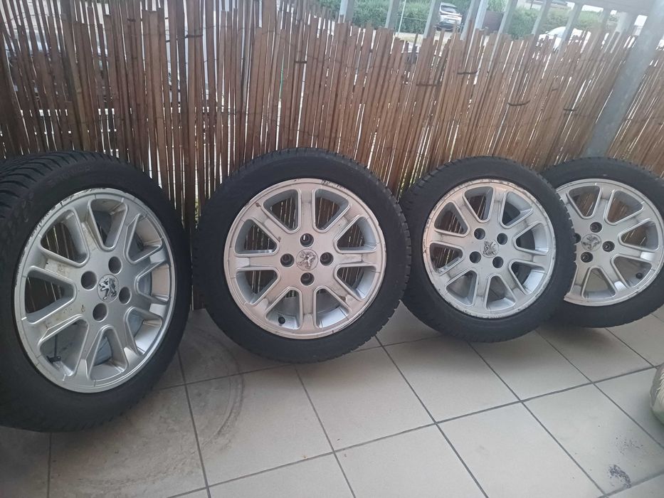 Alufelgi 16'' 4x108, opony zimowe Nokian Snowproof 1 195/50r16