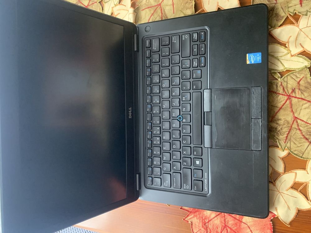Sprzedam niesprawnego laptopa Dell Latitude E5450. Odbiór osobisty.