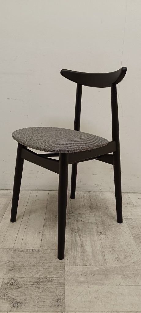 krzesło krzesła Finn A–1609 jak hałas design PRL do salonu