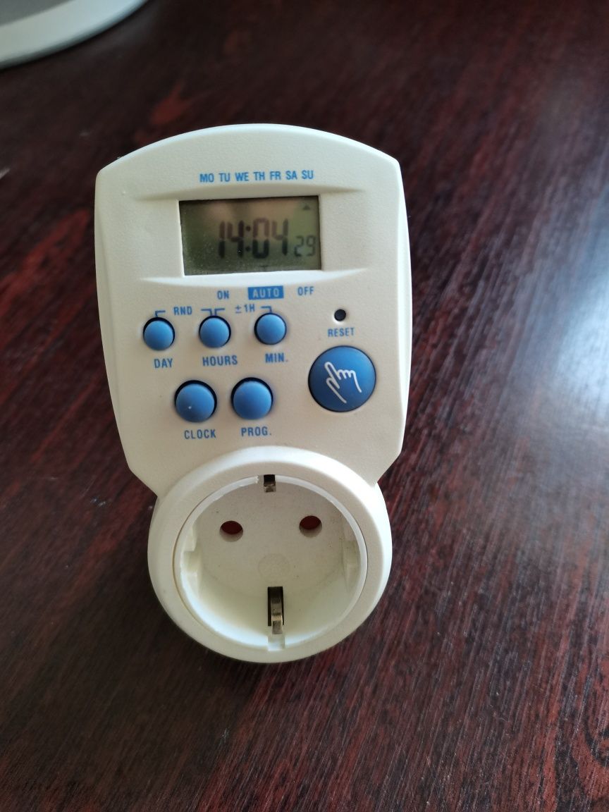 Programator czasowy timer gniazdo