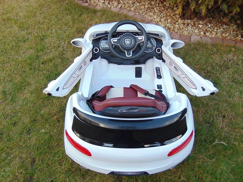 JAREX Samochód na akumulator Cornet S miękkie koła Eco skóra FM