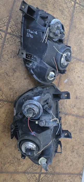 Lampa lewa prawa przód przednia Renault Thalia