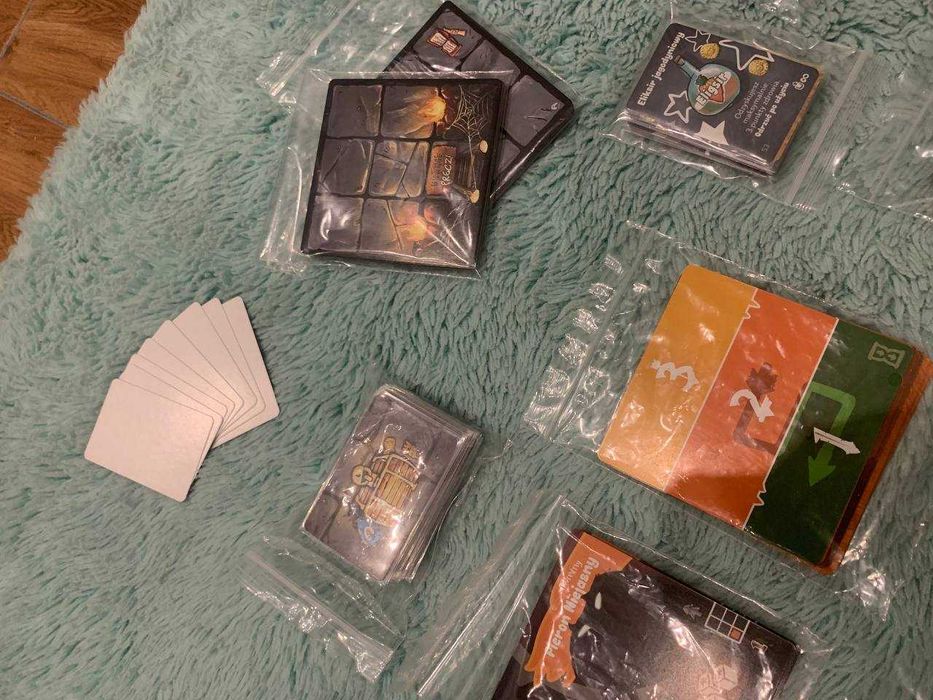 CoraQuest: Małe Wielkie Przygody, Gra Planszowa