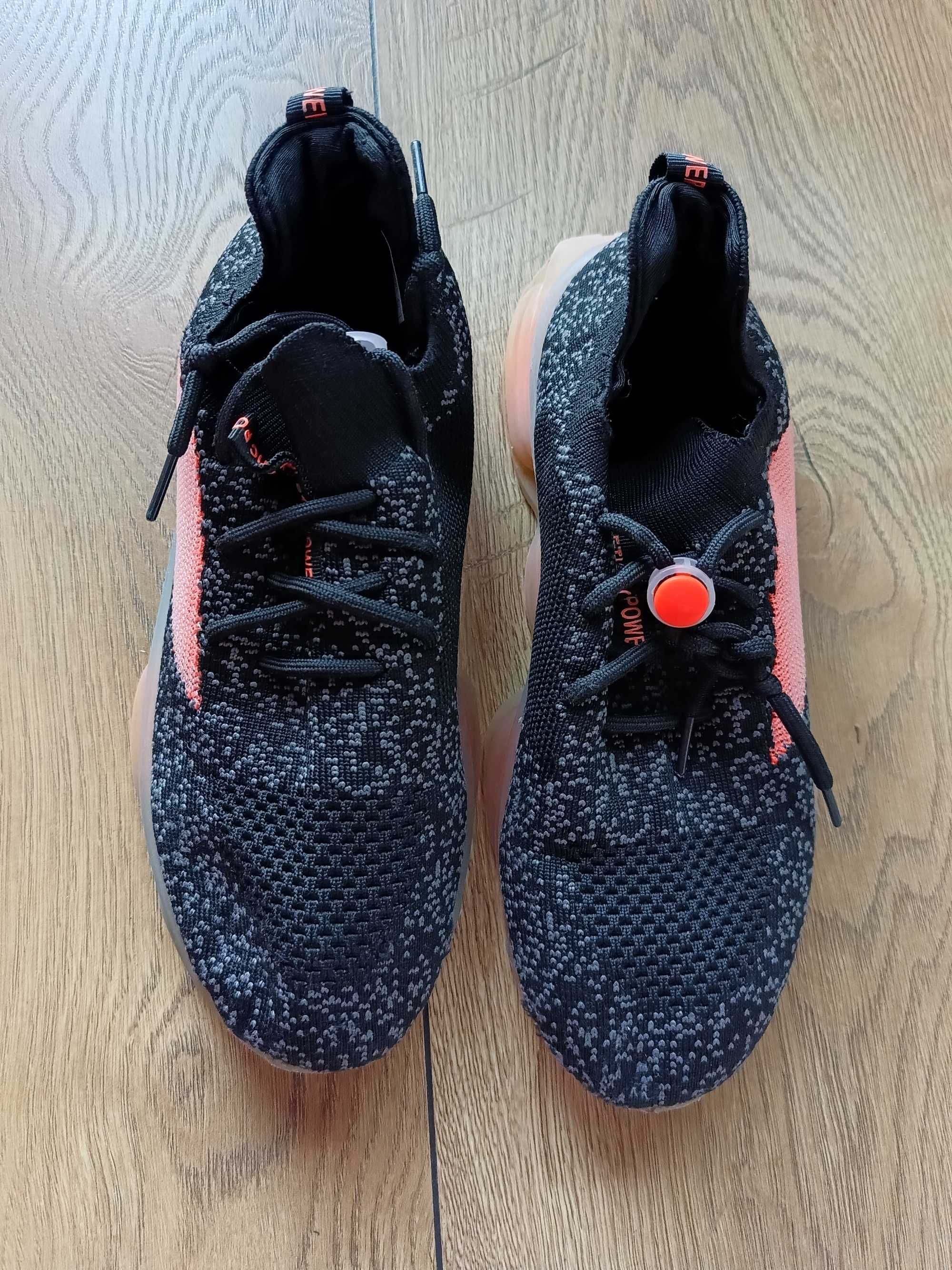 buty chłopięce r.40 Reserved