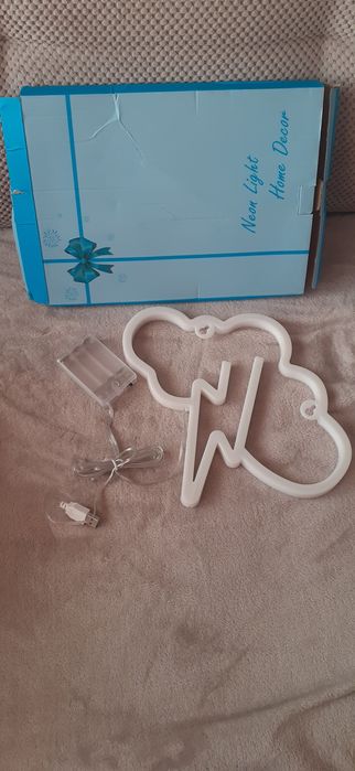 Lampka nocna neon