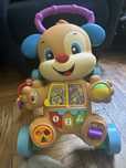 Pchacz Fisher Price piesek