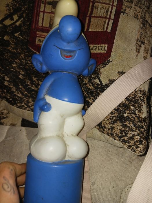 Frasco de shumfts vazio