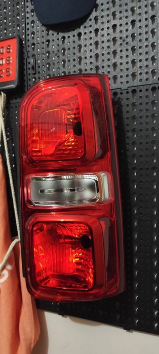 Farolim esquerdo peugeot expert