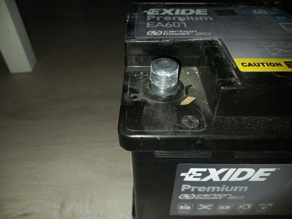 Акумулятор Exide Premium 60ah