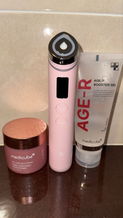 Medicube Age R Booster pro pink