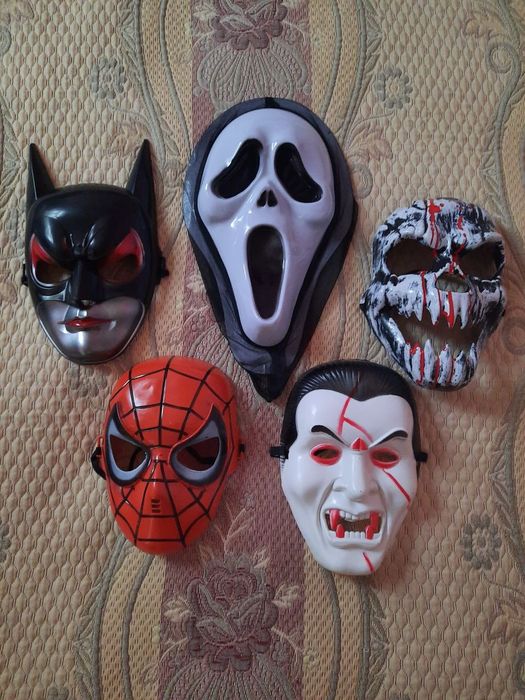 Маска Вампир, Бетмен, Крик, Человек паук   Хеллоуин