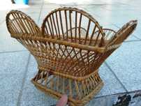 Cesta decorativa em palha