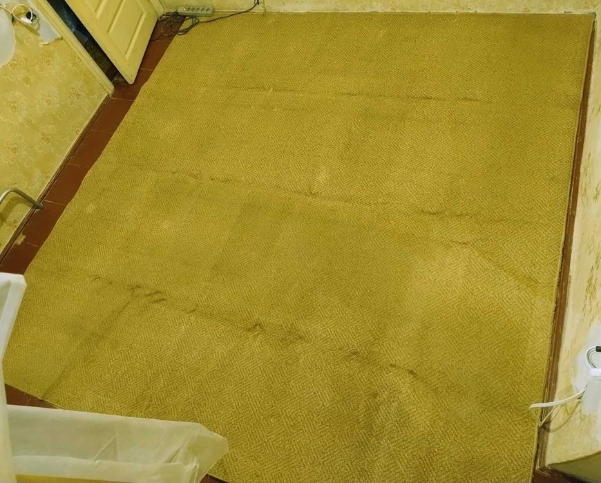 Продається палас на підлогу (килимове покриття без ворсу) 2,8 х 2,9 м