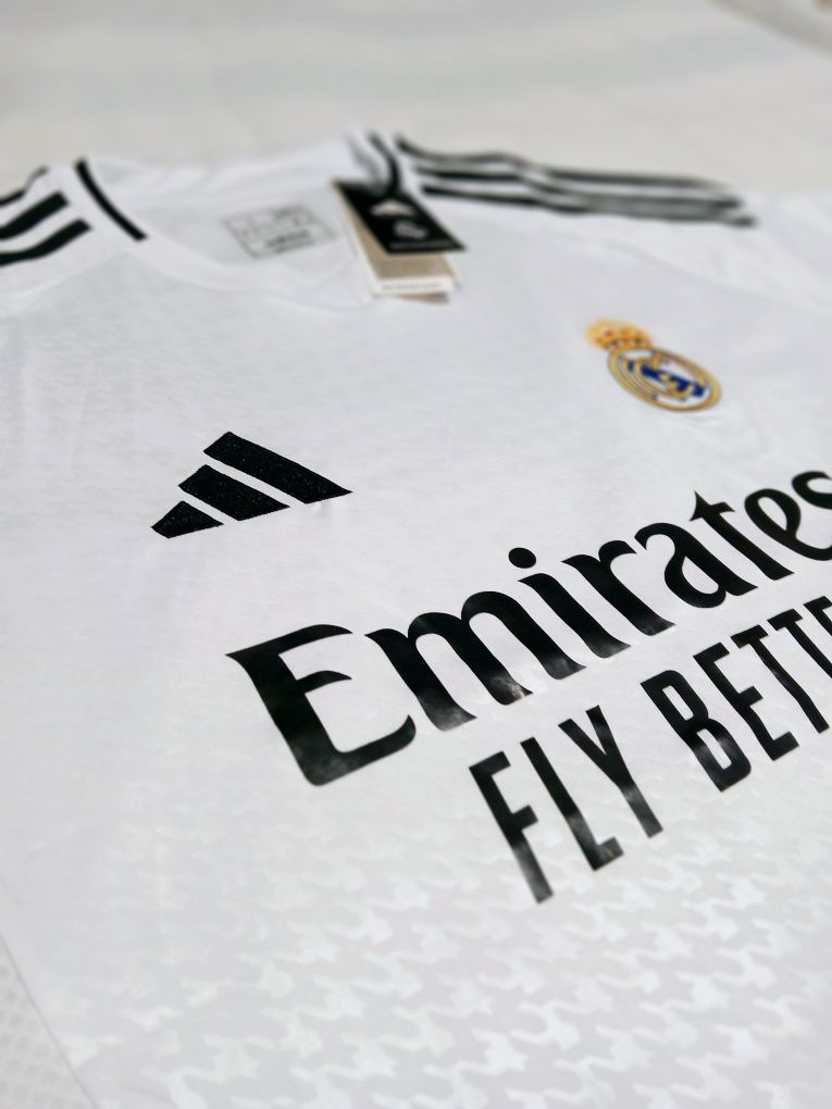Camisola Real Madrid Oficial - Branca, Tamanho L
