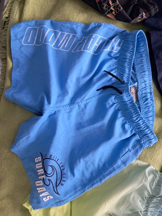 Zestaw krótkie spodnie rozmiar 158/164