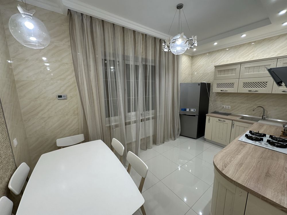 Продам дом Hollywood, Сертификат, Єоселя