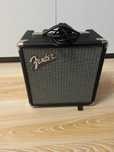 Комбопідсилювач для бас-гітари Fender Rumble 15