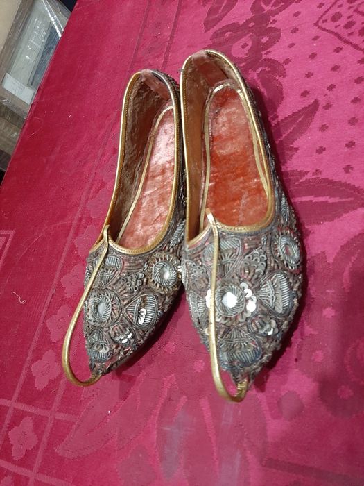 Sapatos/Chinelos de couro Vintage génio