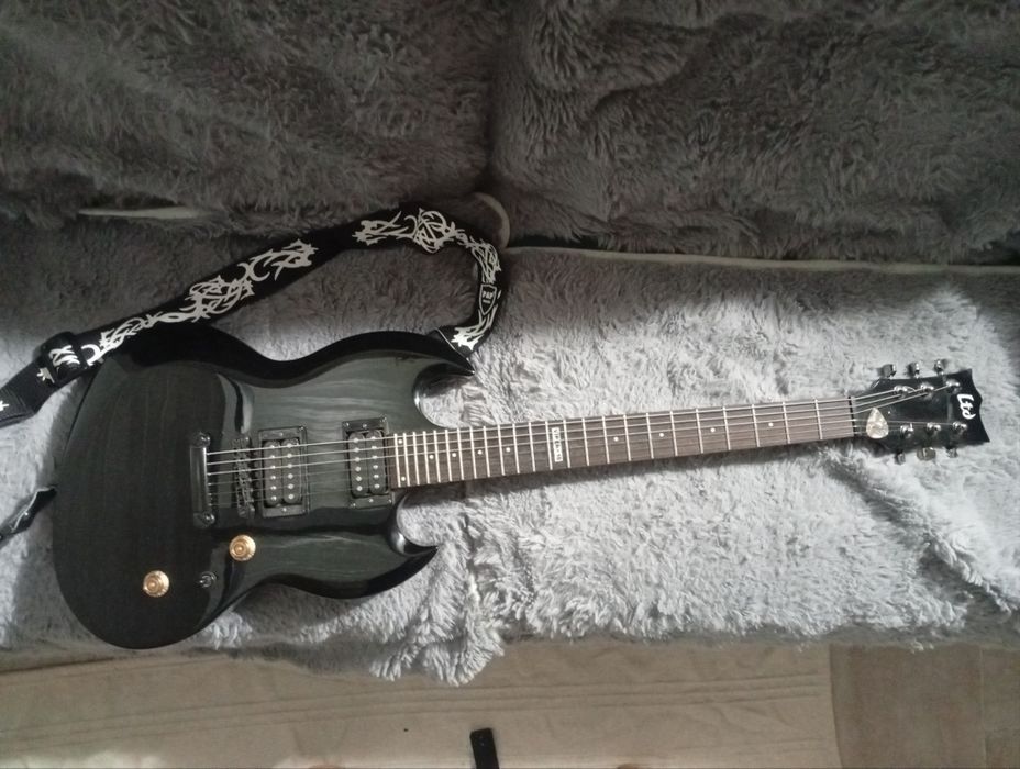 Guitarra ESP LTD Viper-10
