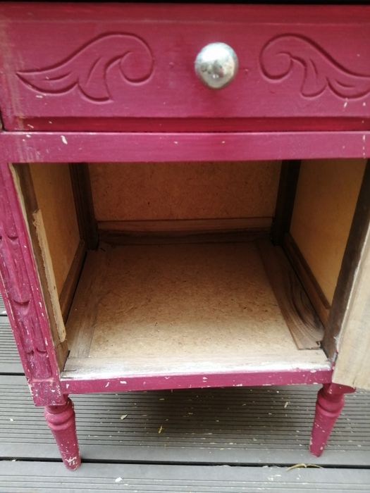 Mesinha de cabeceira antiga (para restauro)  (55 x 37 x 30)