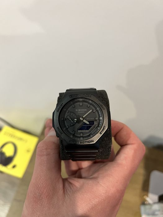 Годинник CASIO G-SHOCK GA-2100-1A1ER