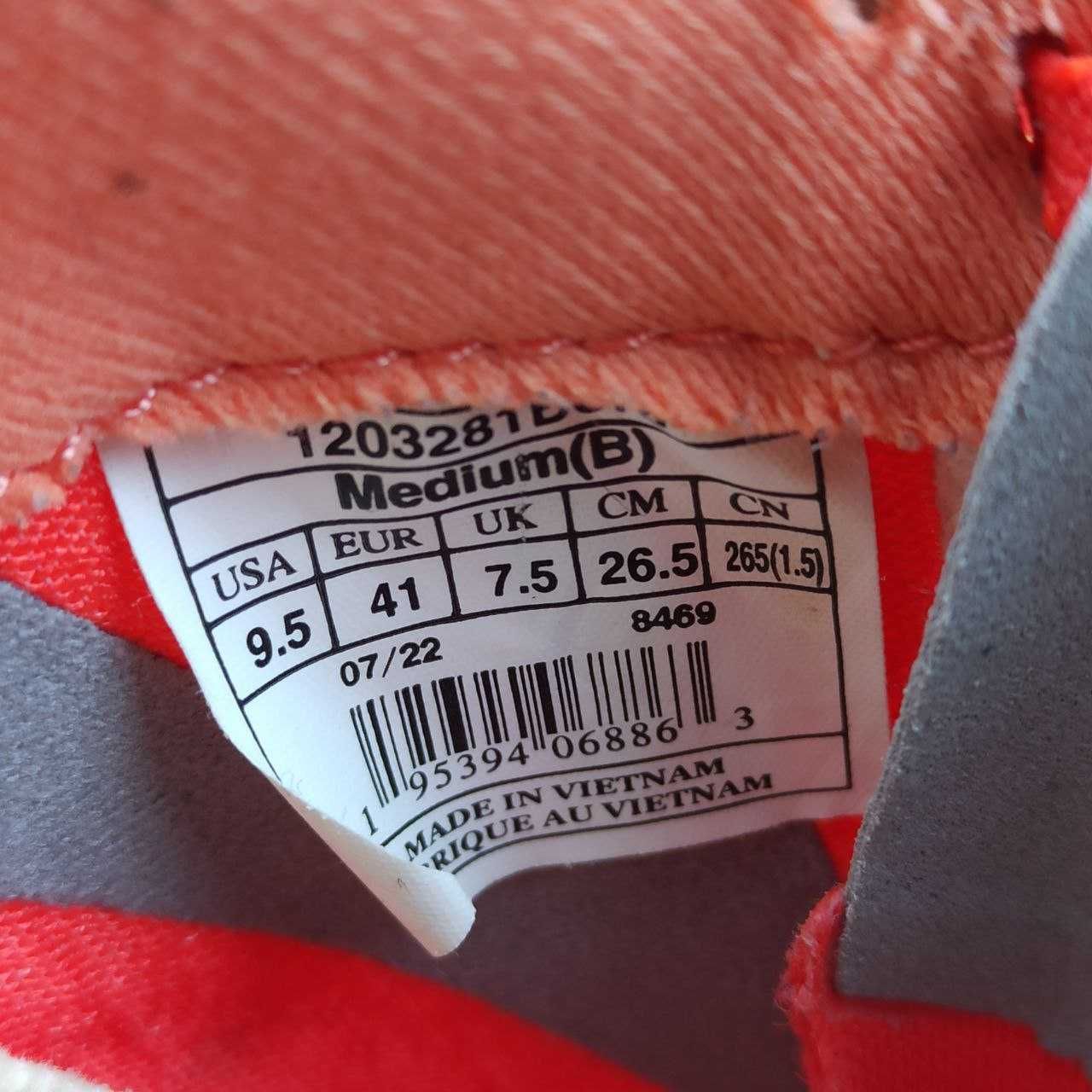 Бігові кросівки Brooks Hyperion Tempo  Розмір 41 (26,5 см.)