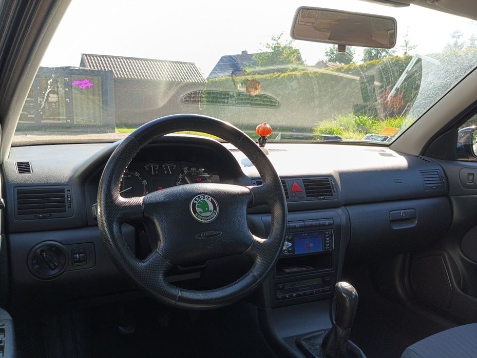 Skoda Octavia polski salon 2.0 benzyna