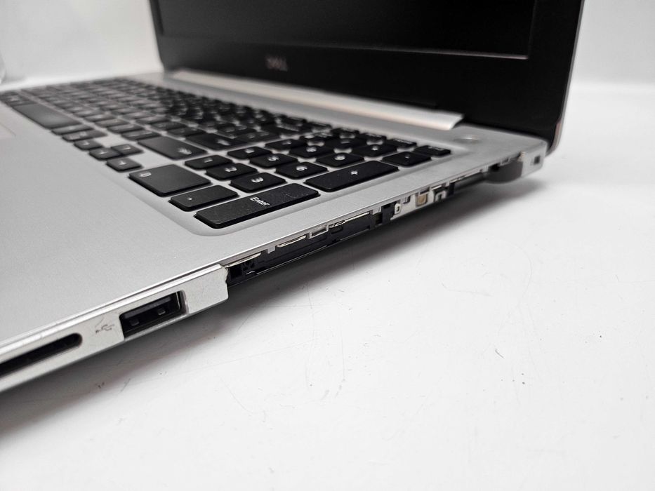 A404] Laptop Dell Inspiron 5570 i7-8550U Radeon R7 M460 4GB