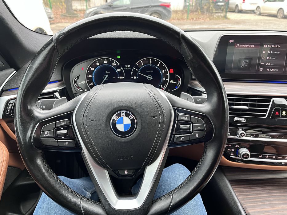 Оренда,прокат авто BMW G30 з водієм,на особисті потреби,послуги водія