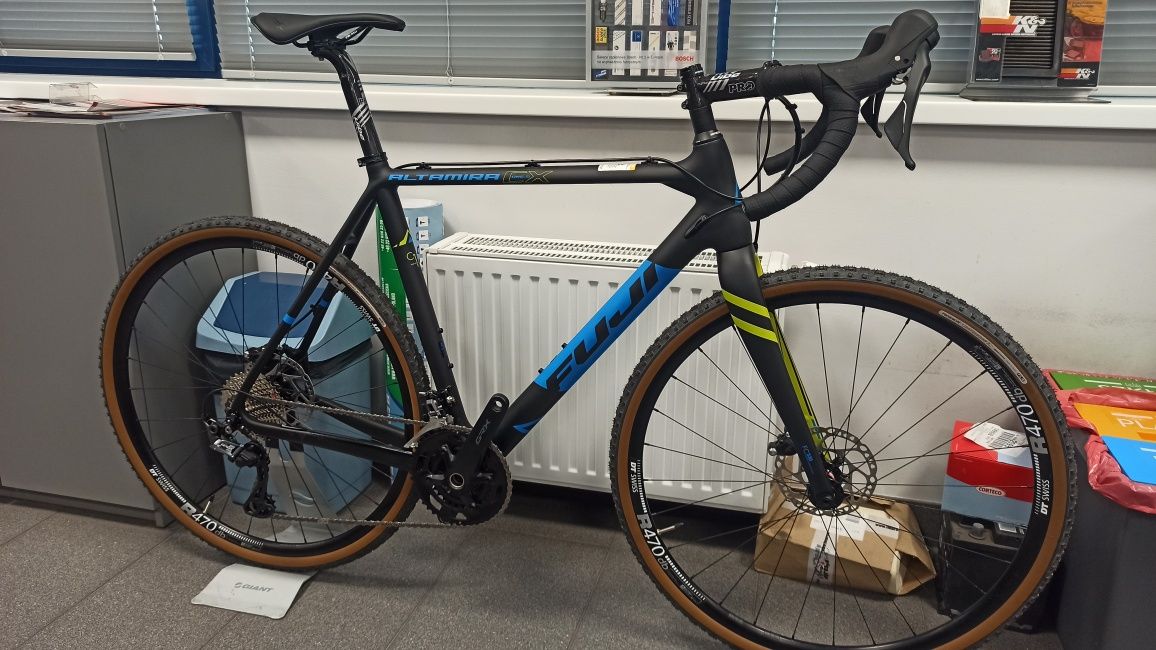 Nowy gravel przełaj FUJI ALTAMIRA CX 1.5 GRX rozm. 56 carbon