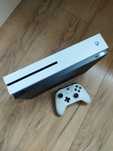 Konsola Xbox One S 1TB z napędem+ pad